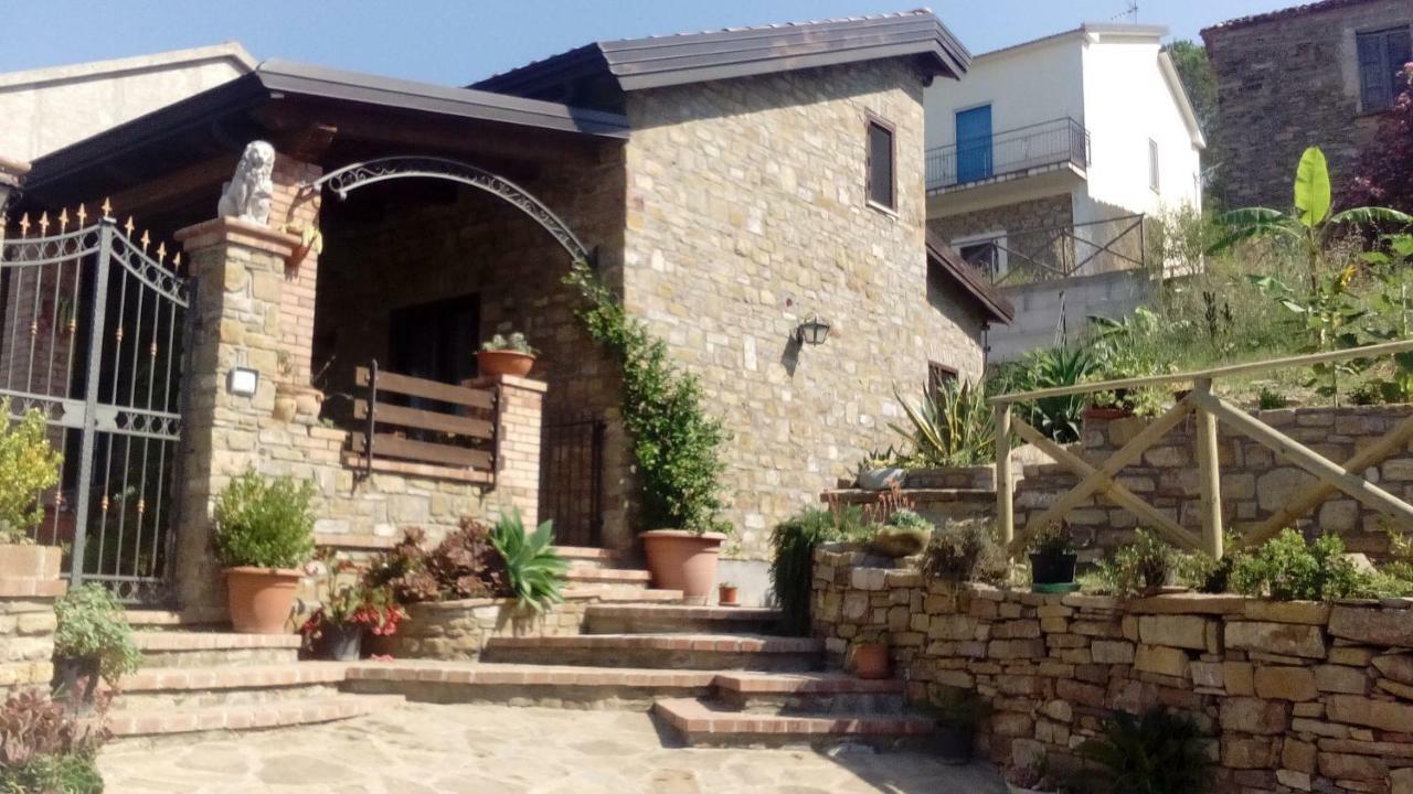 לינה וארוחת בוקר קסטלבאטה Il Brillocco מראה חיצוני תמונה